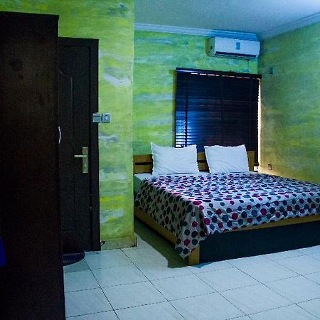 Glasshouse Suites Annex Lagos Exterior photo